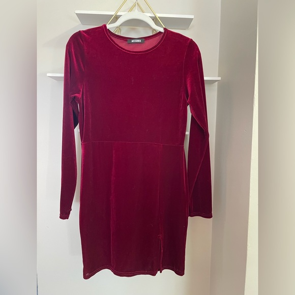 burgundy velvet dress missguided MISSGUIDED Velvet Halter Neck Maxi Dress With Backless Design Christmas